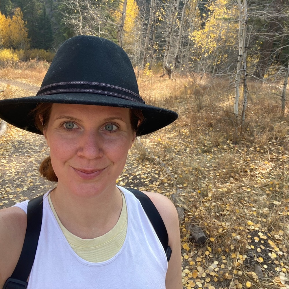 Meet your Posher, Aniela